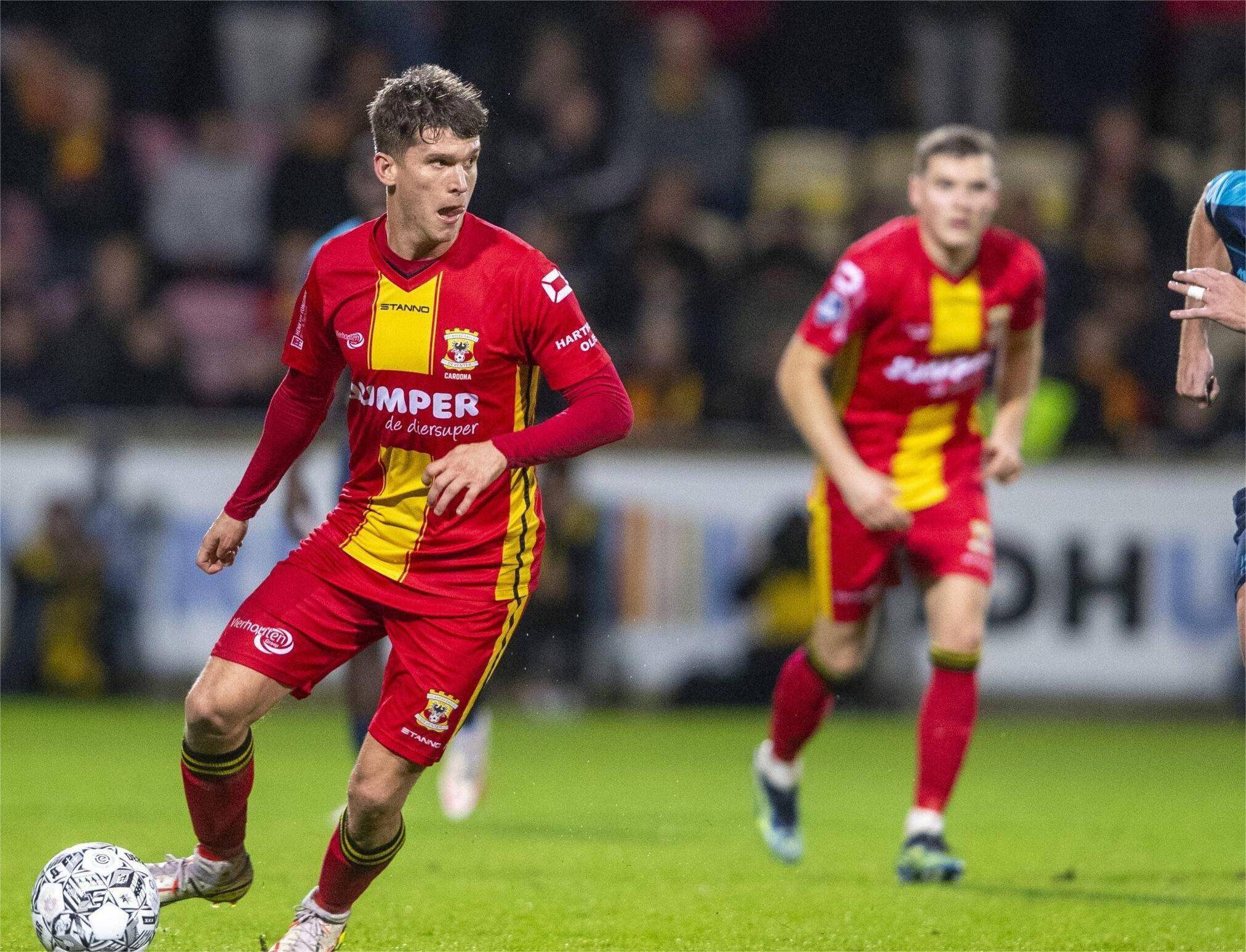 演不仅通过 演不仅通过